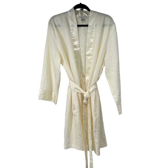 Morgan Taylor Intimates Cream‎ Textured Short Robe Attached Belt - Picture 1 of 10